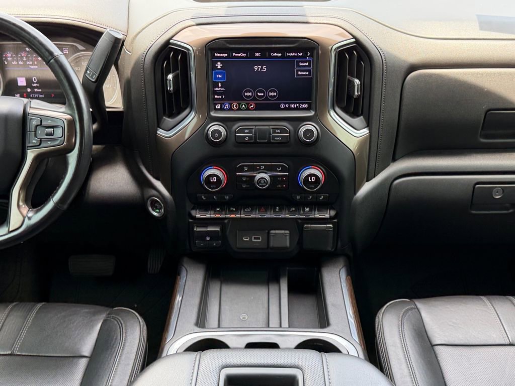 Used 2022 Chevrolet Silverado 1500 High Country w/ Technology Package AWD/4WD image 16