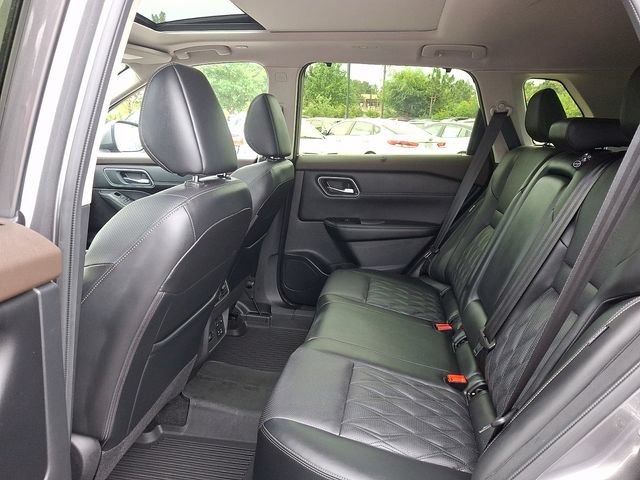 Certified 2023 Nissan Rogue Platinum w/ Platinum Premium Package AWD/4WD image 12