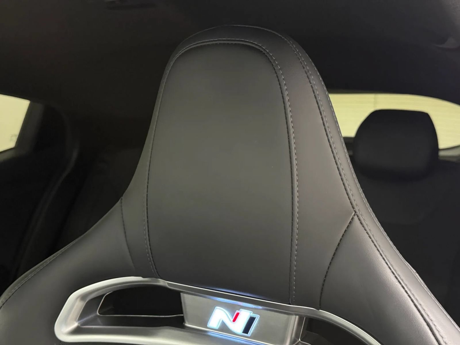 Used 2022 Hyundai Veloster N FWD image 14