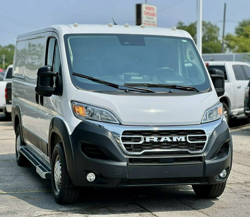 Used 2025 RAM ProMaster 2500 w/ U-Haul Equipment Group FWD image 6