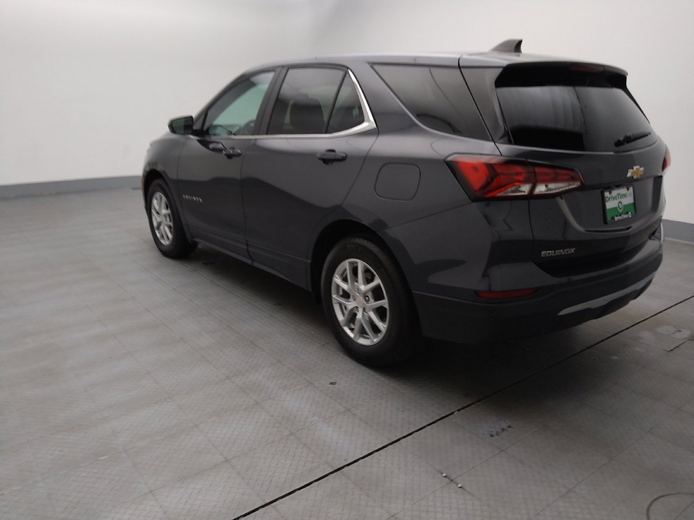 Used 2023 Chevrolet Equinox LT image 3