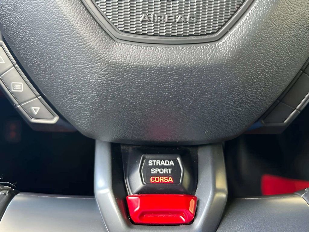 Used 2015 Lamborghini Huracan LP 610-4 image 28