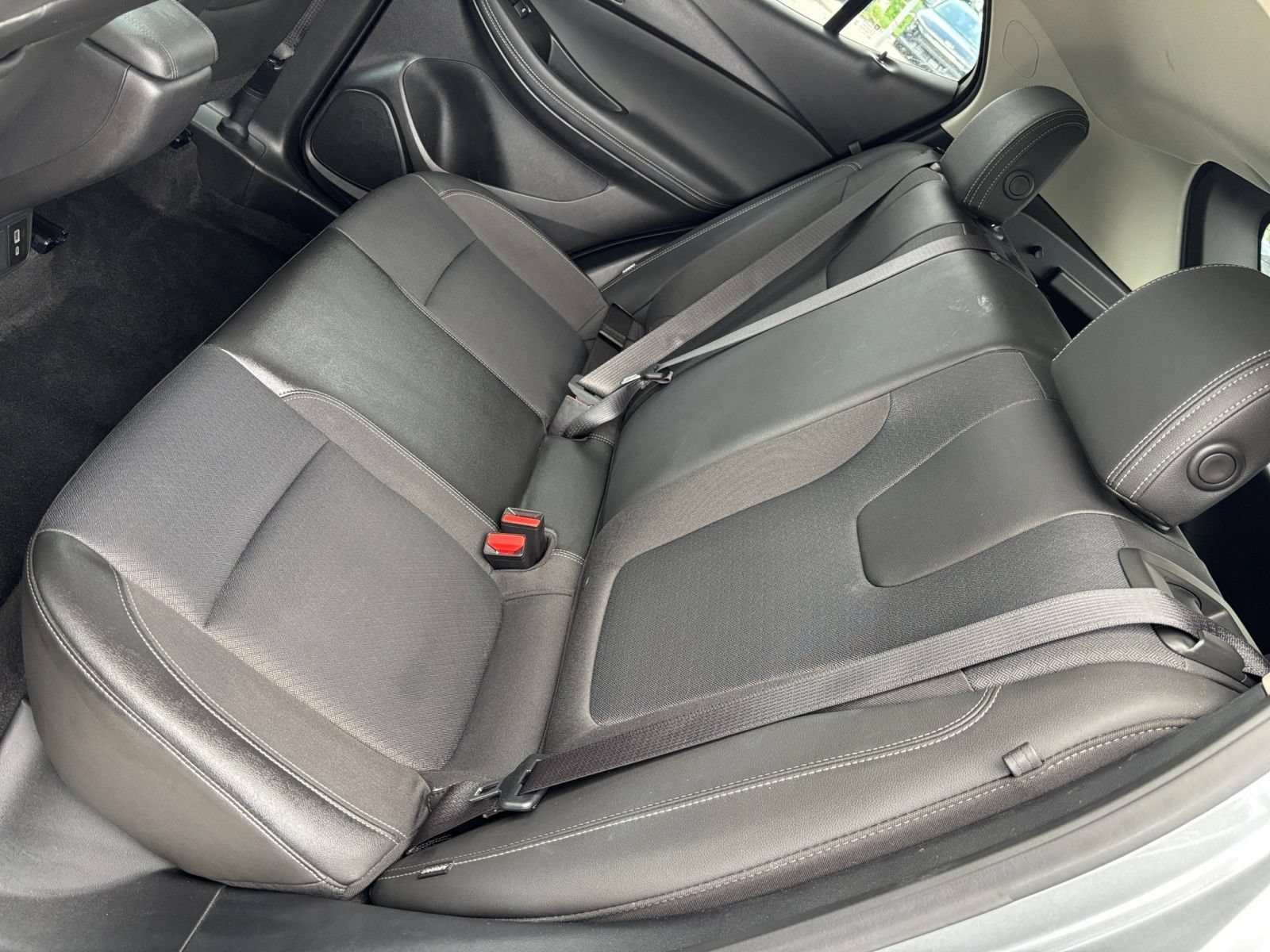 Used 2025 Buick Encore GX Preferred FWD image 36