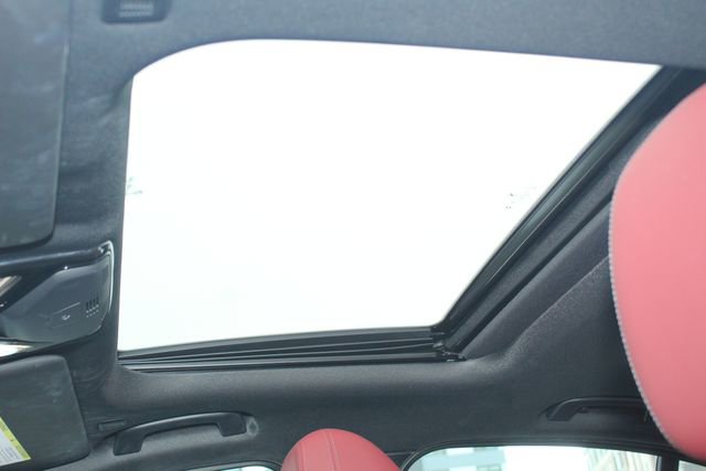 Certified 2023 BMW 330i xDrive Sedan w/ Convenience Package image 23