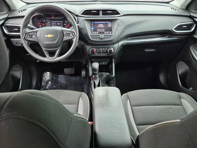 Used 2023 Chevrolet TrailBlazer LT FWD image 16