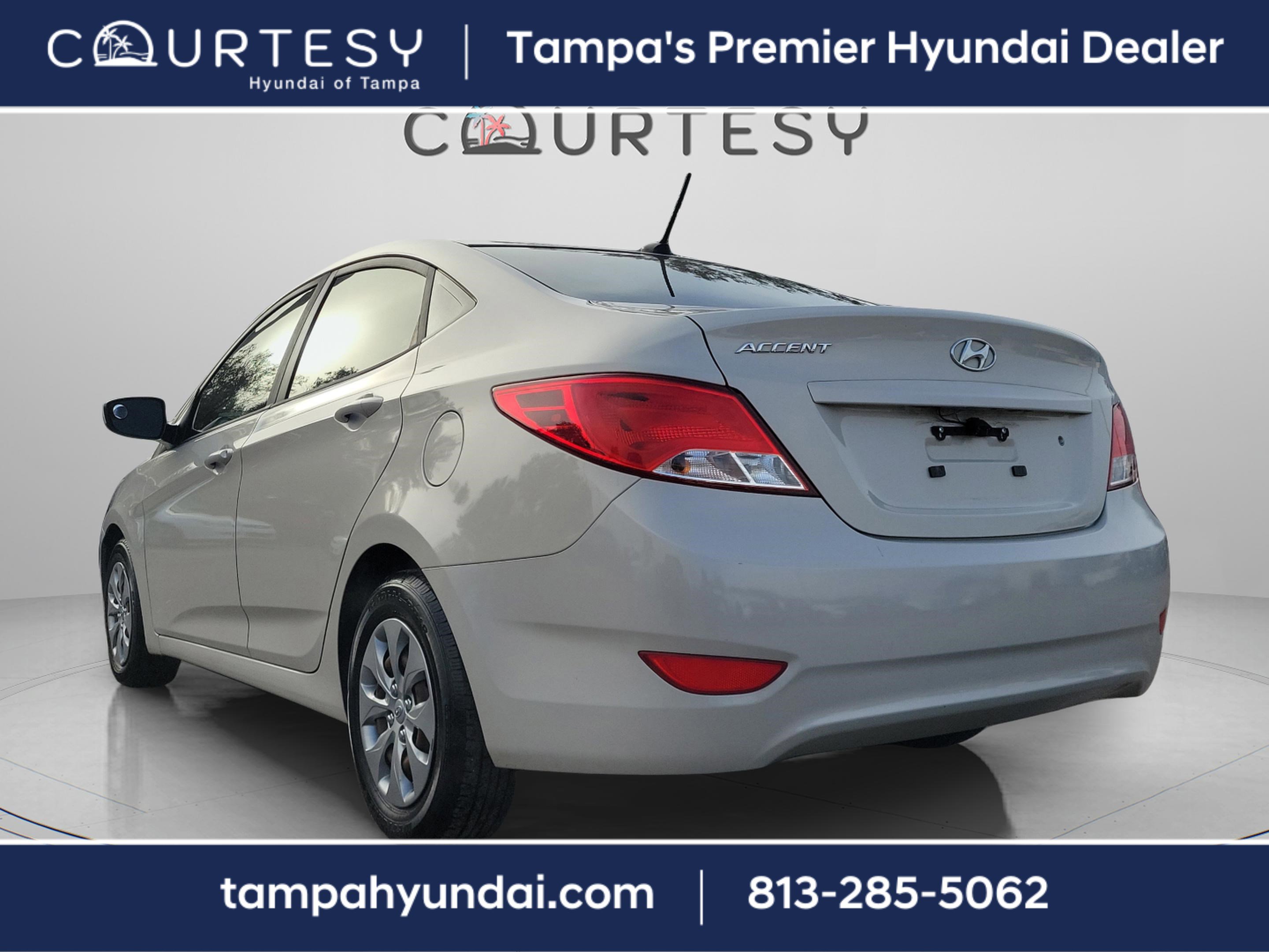 Used 2017 Hyundai Accent SE image 2