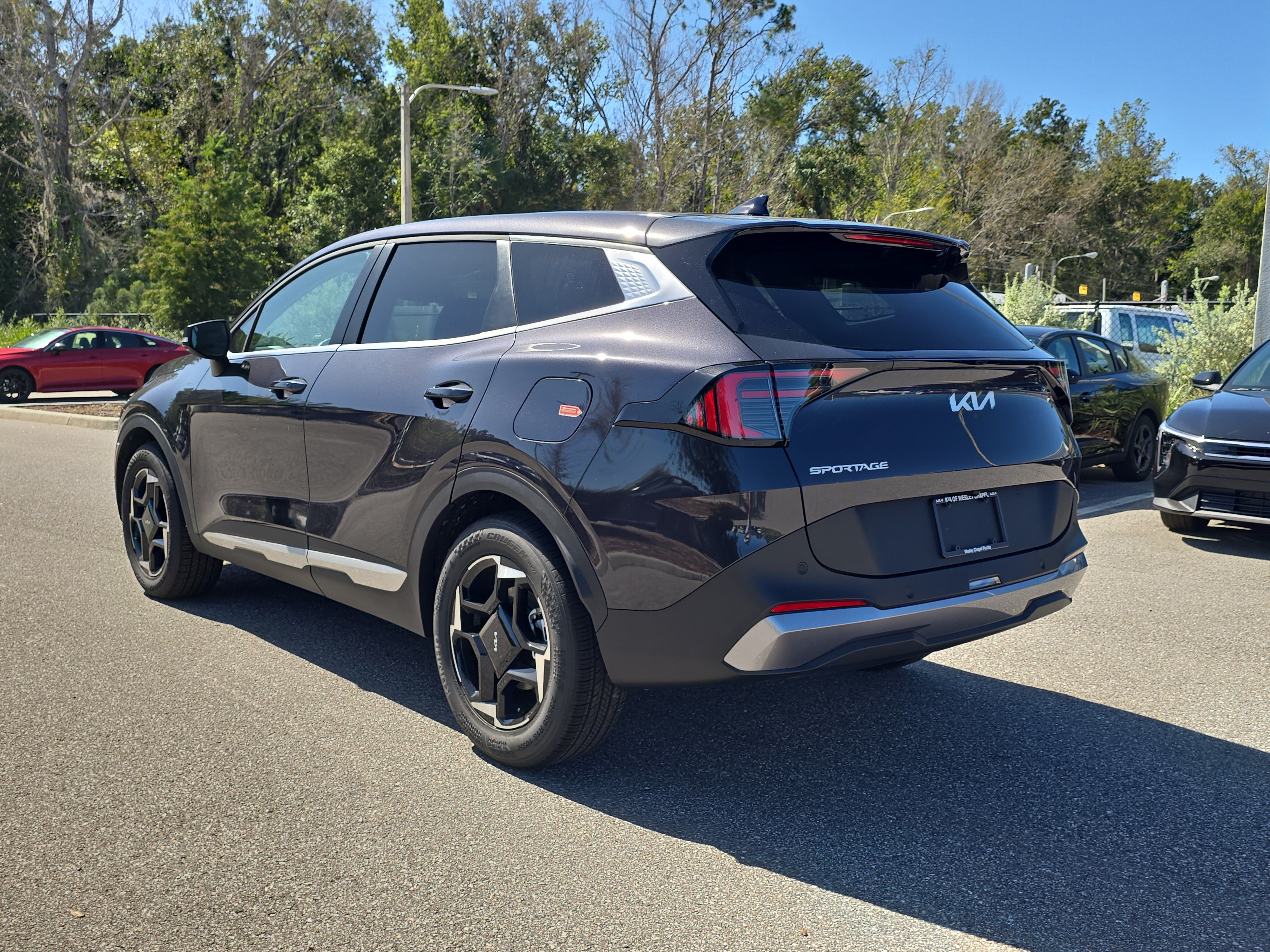 New 2027 Kia Sportage EX FWD image 6