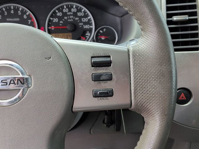 Used 2011 Nissan Frontier SL w/ Moonroof Pkg image 26