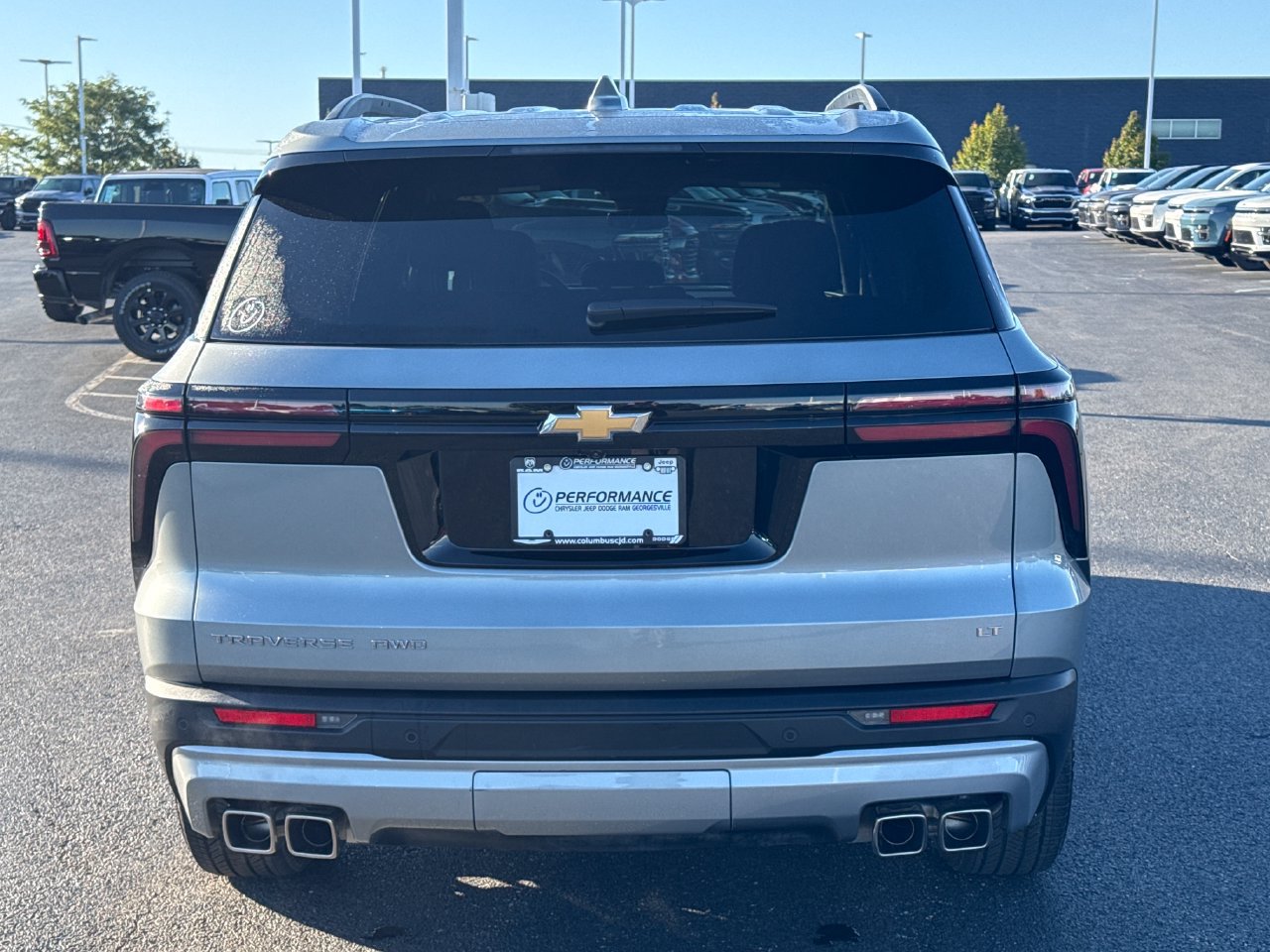 Used 2024 Chevrolet Traverse LT AWD/4WD image 3