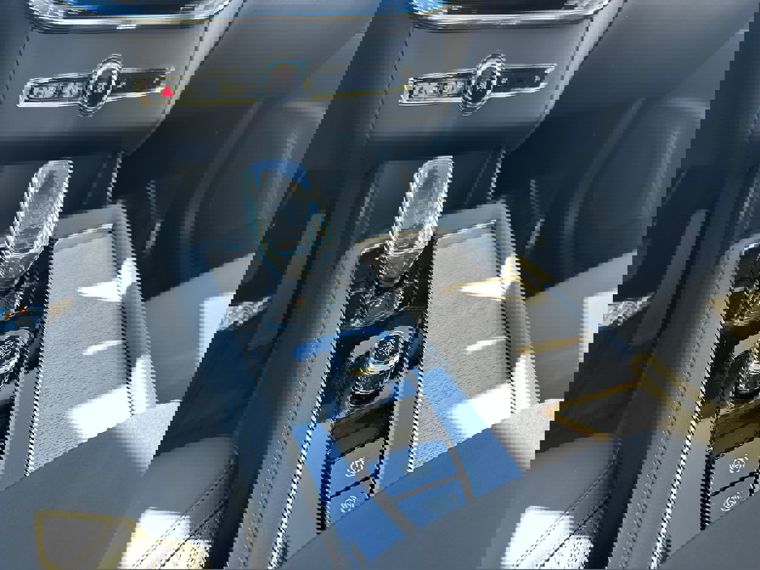 New 2026 Volvo XC90 B5 Core image 14