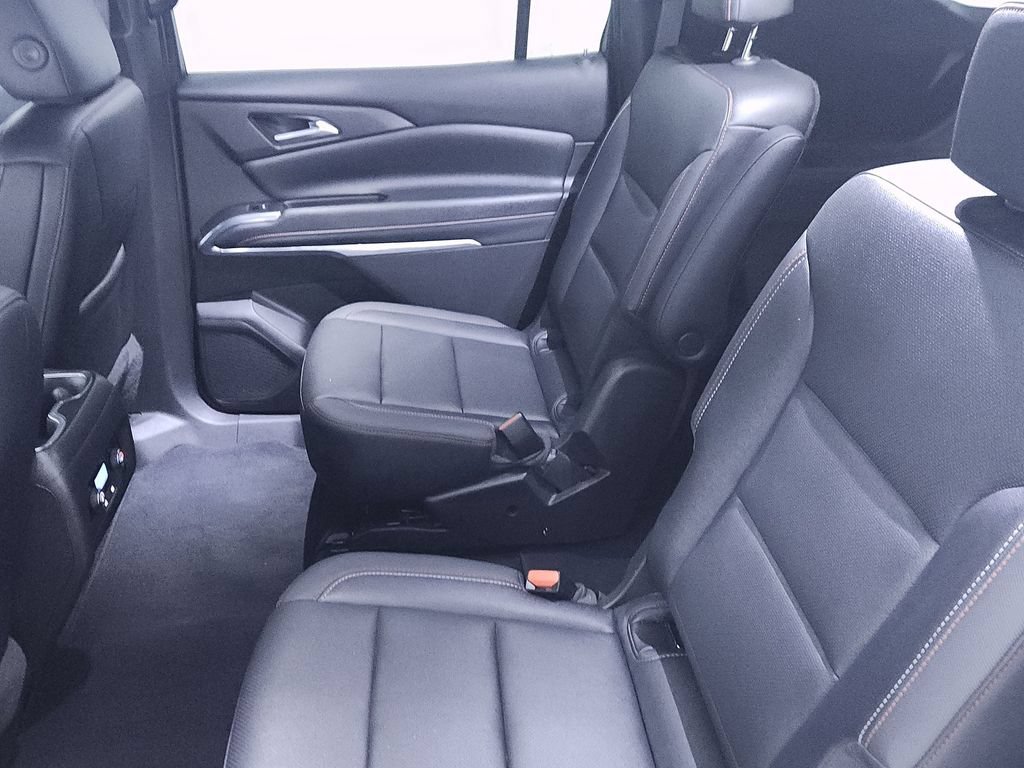 Used 2025 Chevrolet Traverse Z71 AWD/4WD image 22