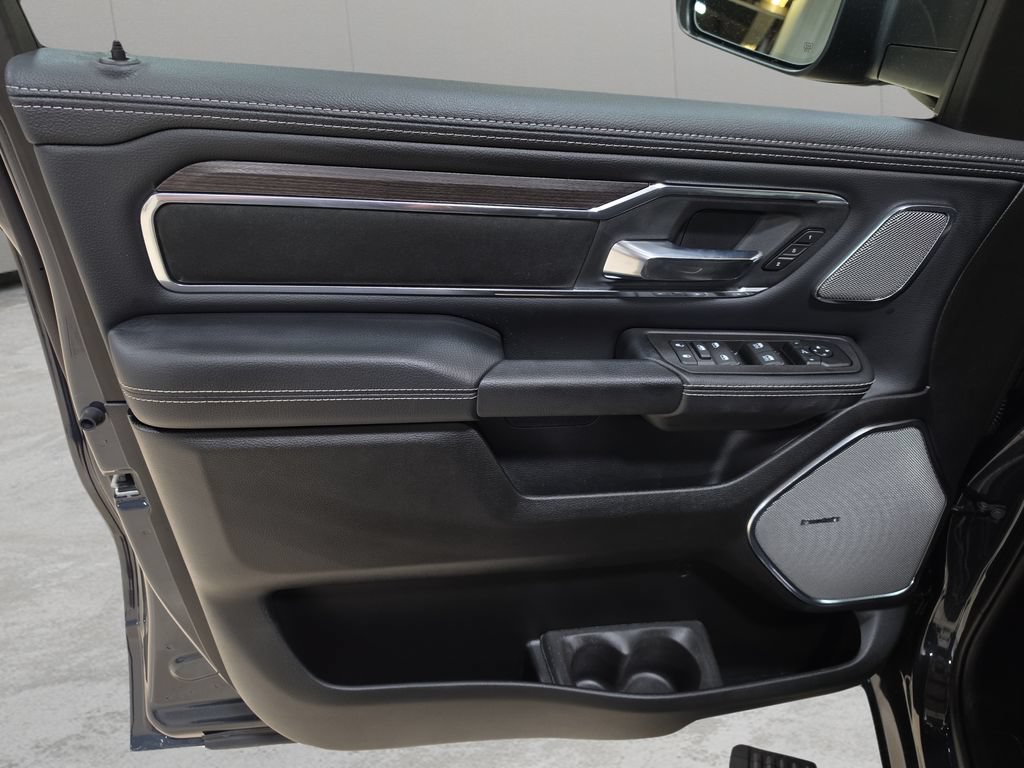 New 2027 RAM 1500 Laramie w/ Night Edition AWD/4WD image 14