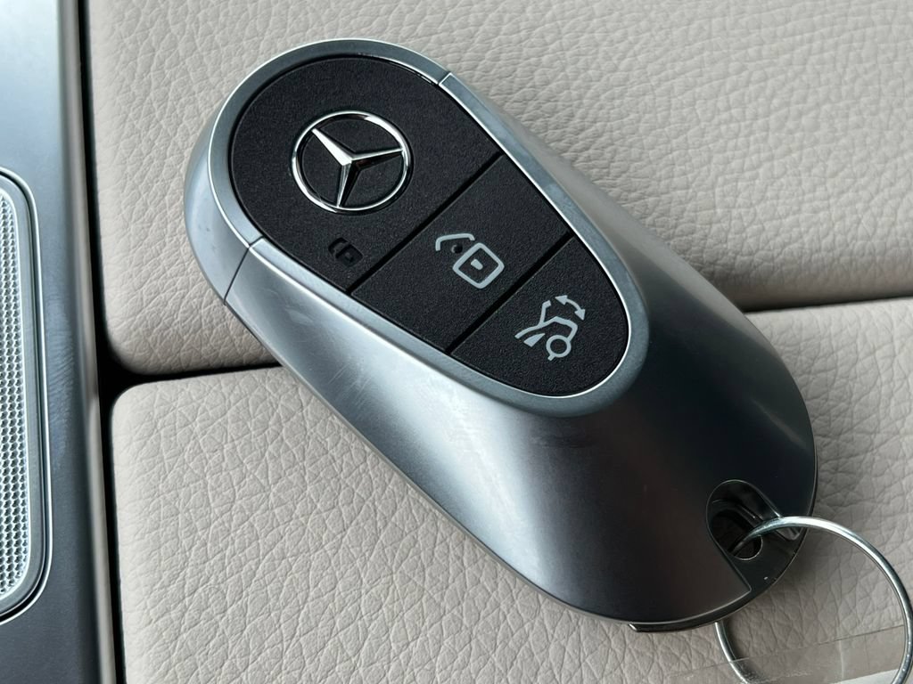 New 2027 Mercedes-Benz GLC 300 4MATIC image 30