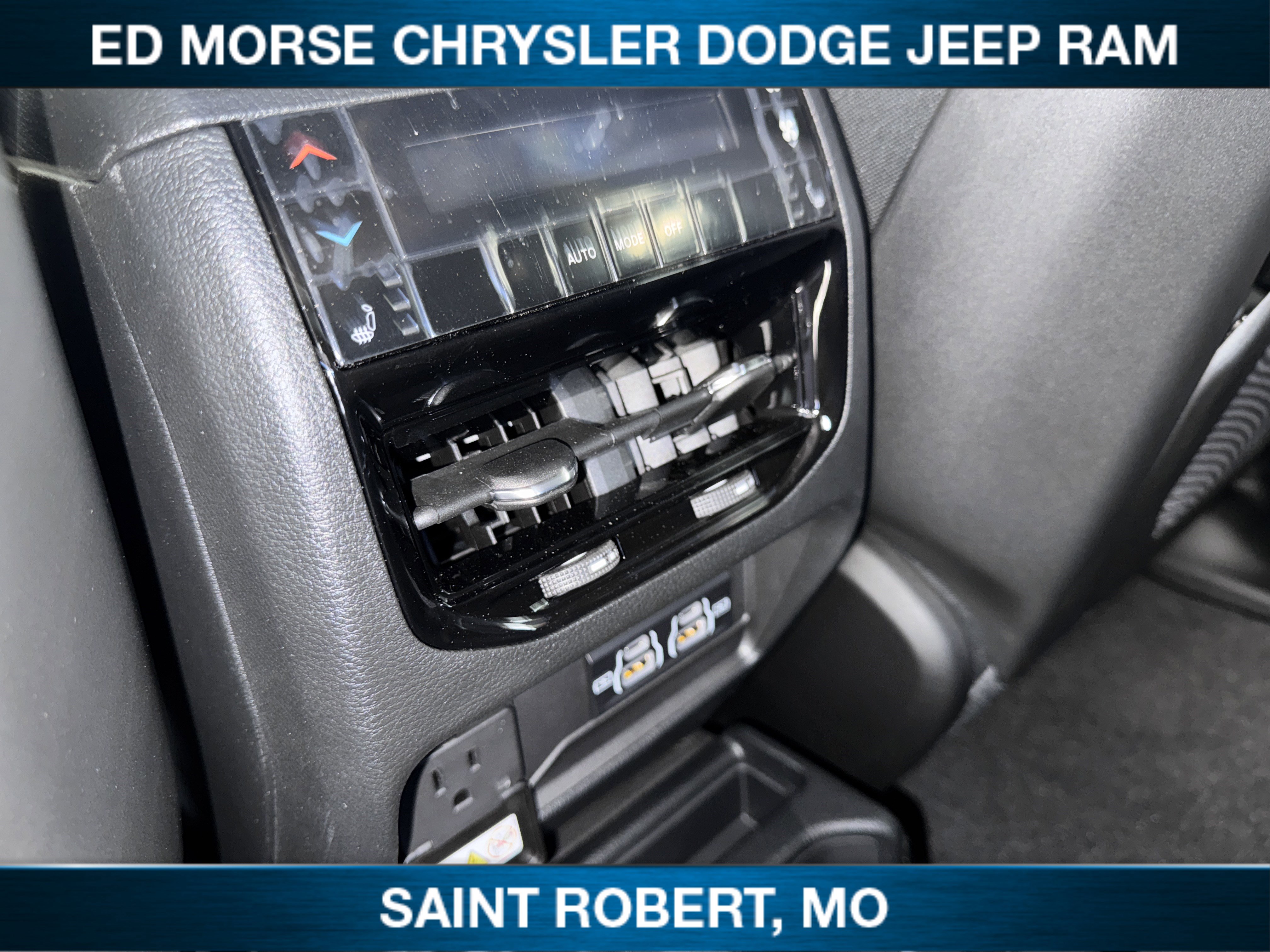 New 2025 Jeep Grand Cherokee L Limited w/ Luxury Tech Group II image 22