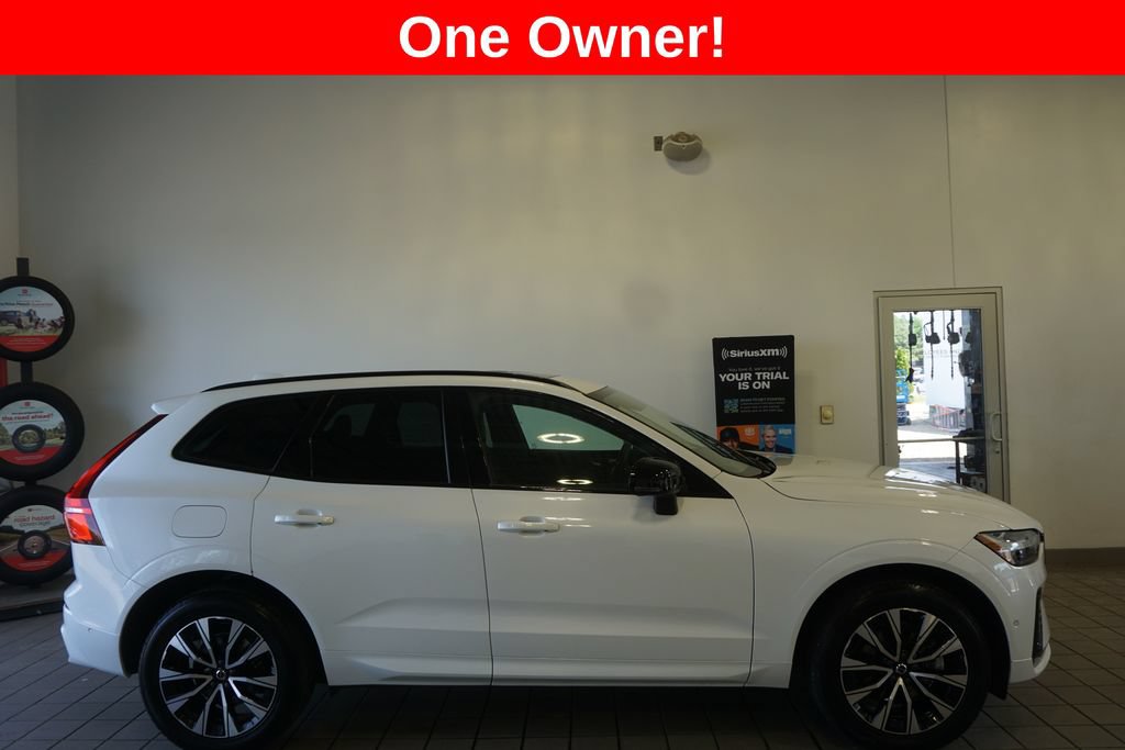 Used 2024 Volvo XC60 B5 Plus AWD/4WD image 2