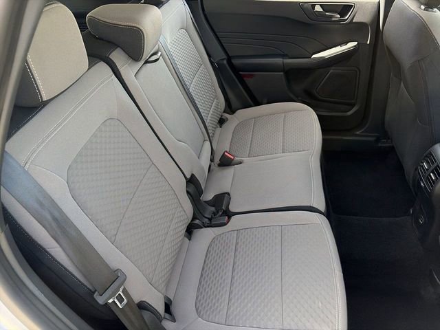 Used 2022 Ford Escape SE w/ SE Sport Appearance Package image 14