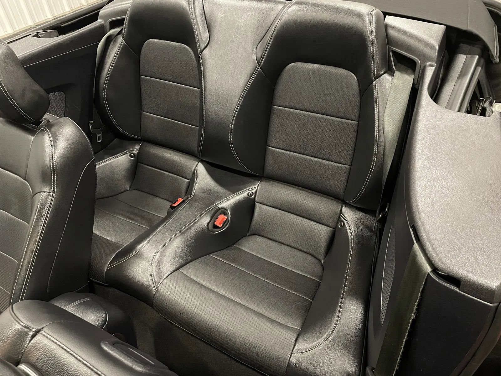 Used 2019 Ford Mustang Premium image 38