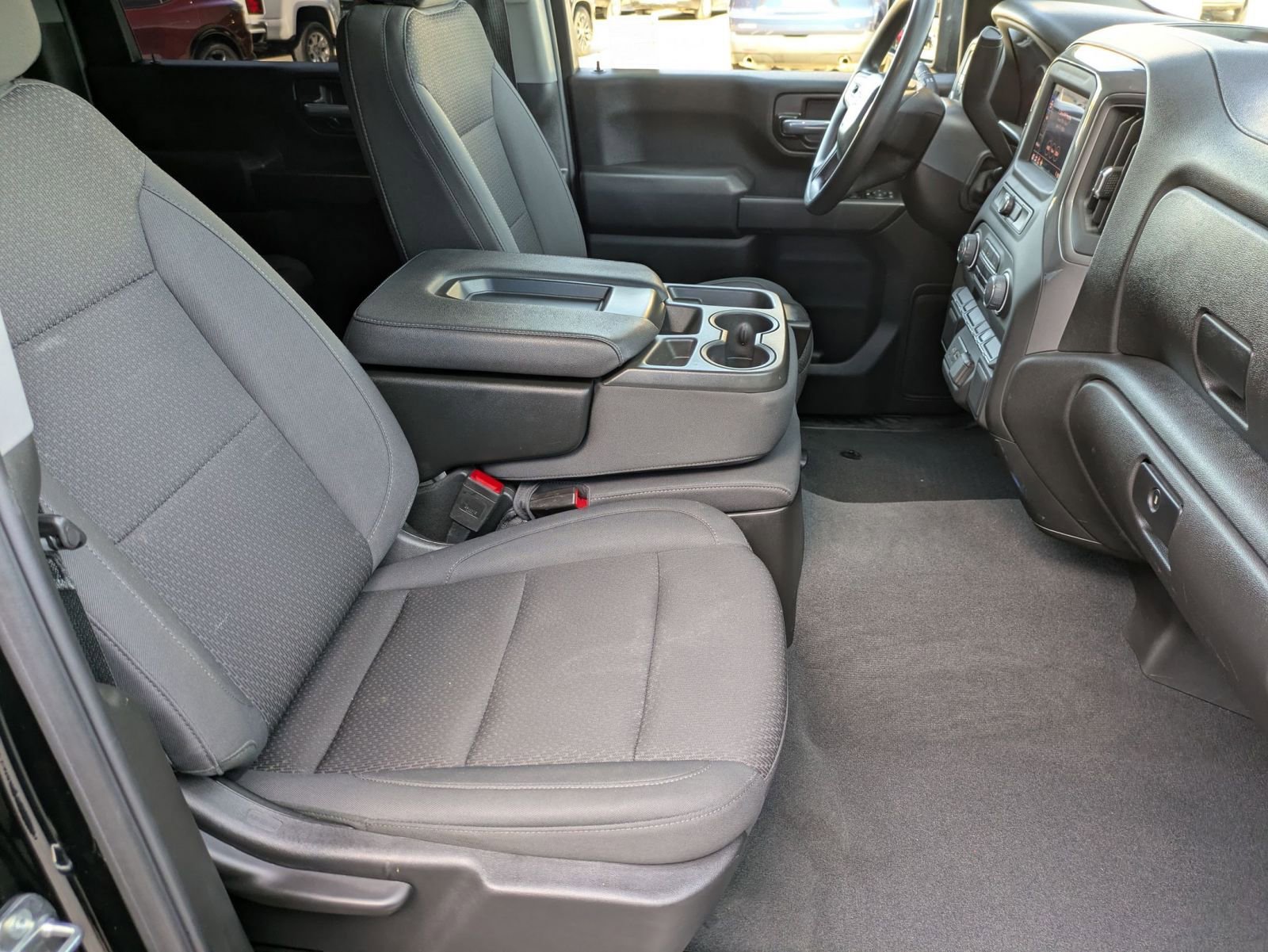 Used 2024 Chevrolet Silverado 2500 Custom RWD image 27