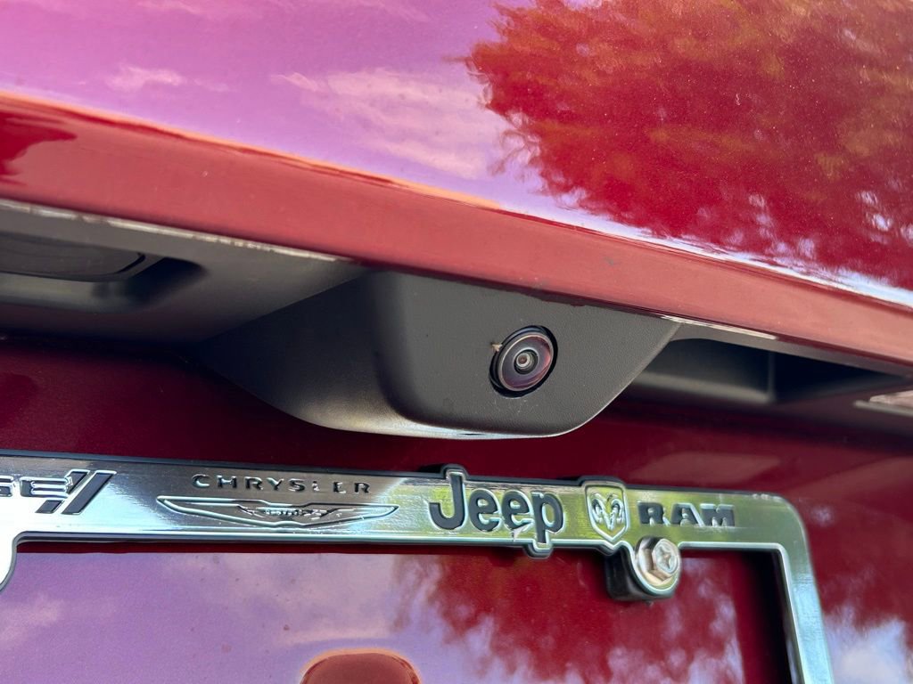 New 2025 Jeep Grand Cherokee Altitude image 27