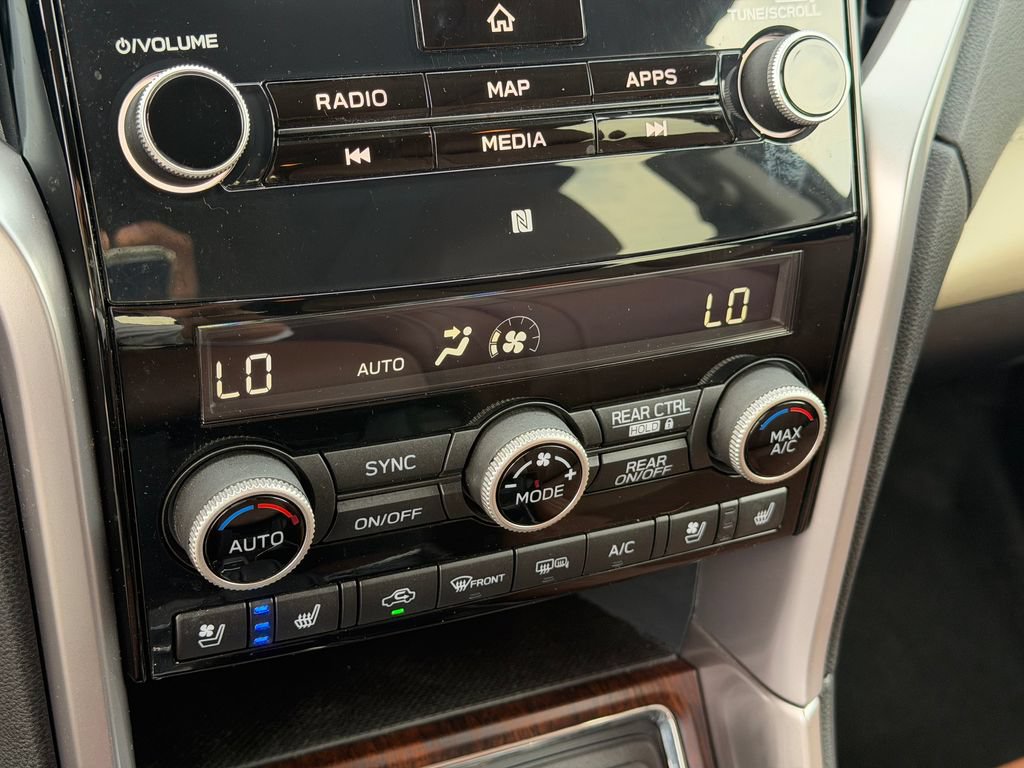 Used 2019 Subaru Ascent Touring AWD/4WD image 32