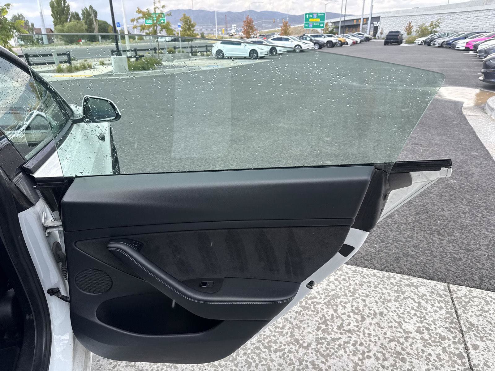 Used 2021 Tesla Model 3 Long Range AWD/4WD image 18