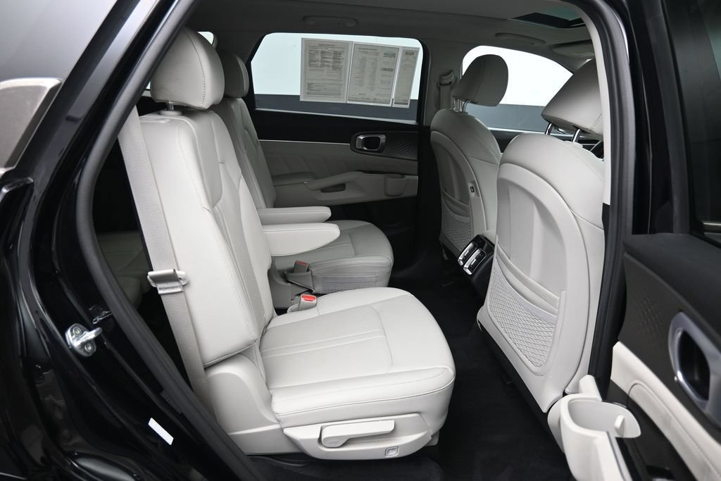 Used 2022 Kia Sorento SX AWD/4WD image 26