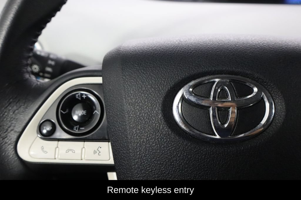 Used 2017 Toyota Prius Prime Premium FWD image 8