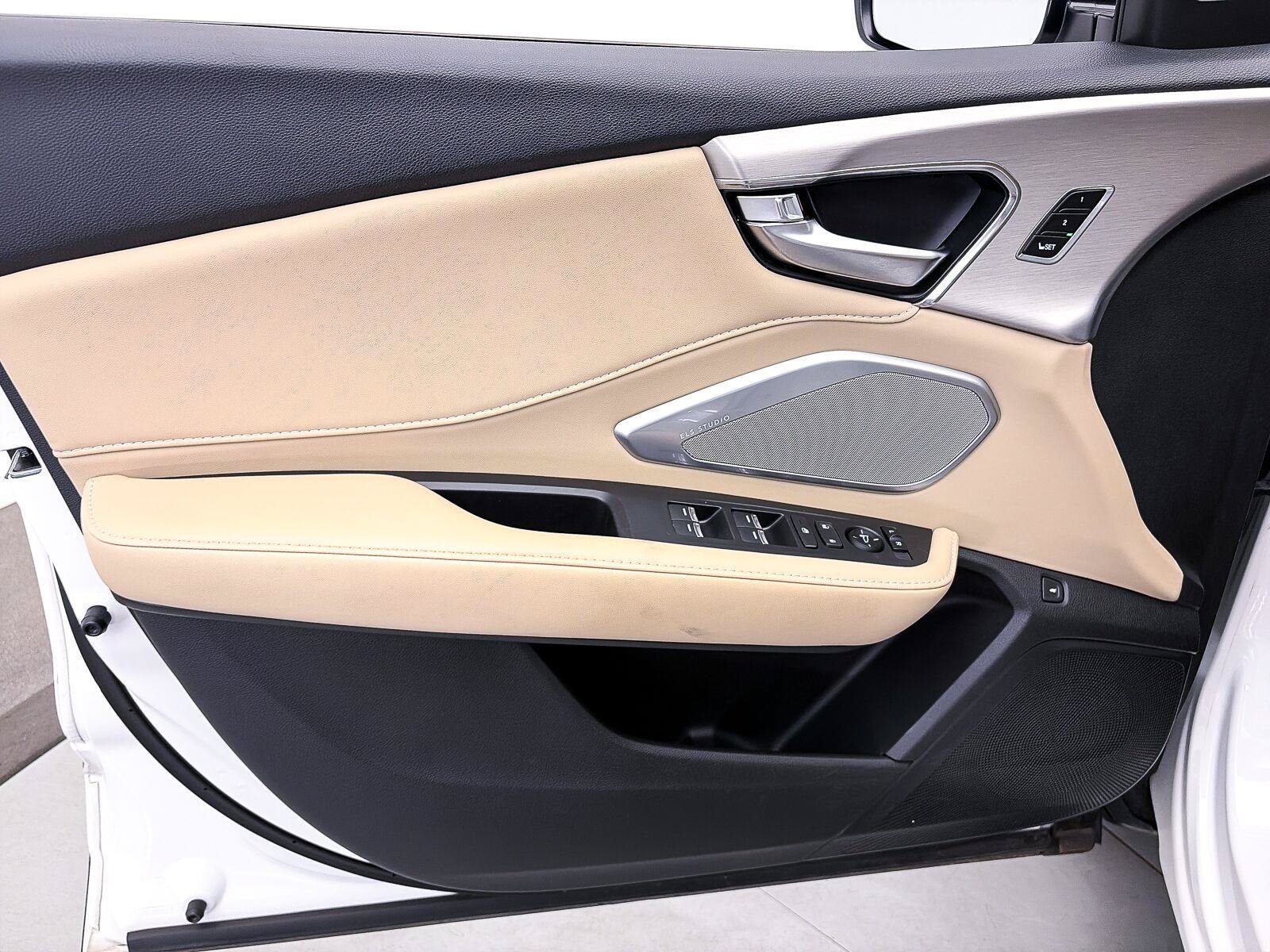 Used 2023 Acura RDX w/ Technology Package FWD image 17