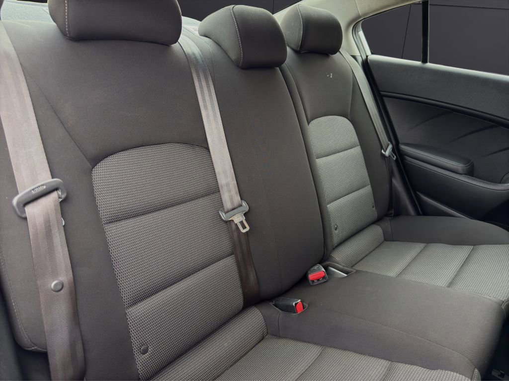 Used 2017 Kia Forte LX image 20