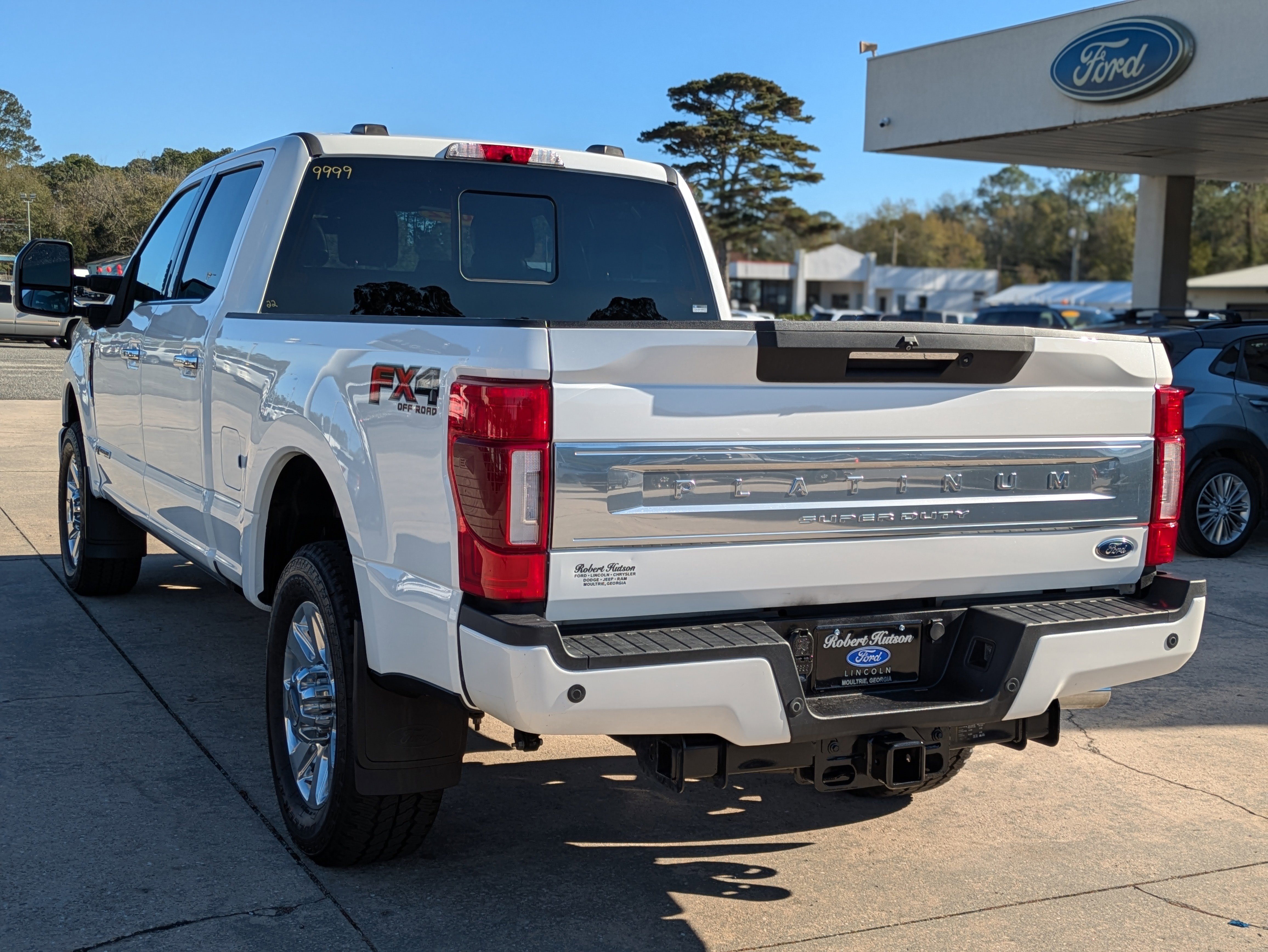 Used 2022 Ford F350 Platinum image 8