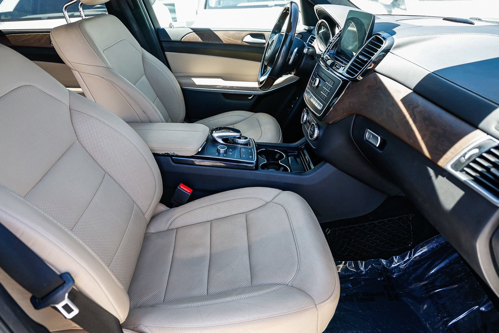 Used 2017 Mercedes-Benz GLS 550 4MATIC image 17