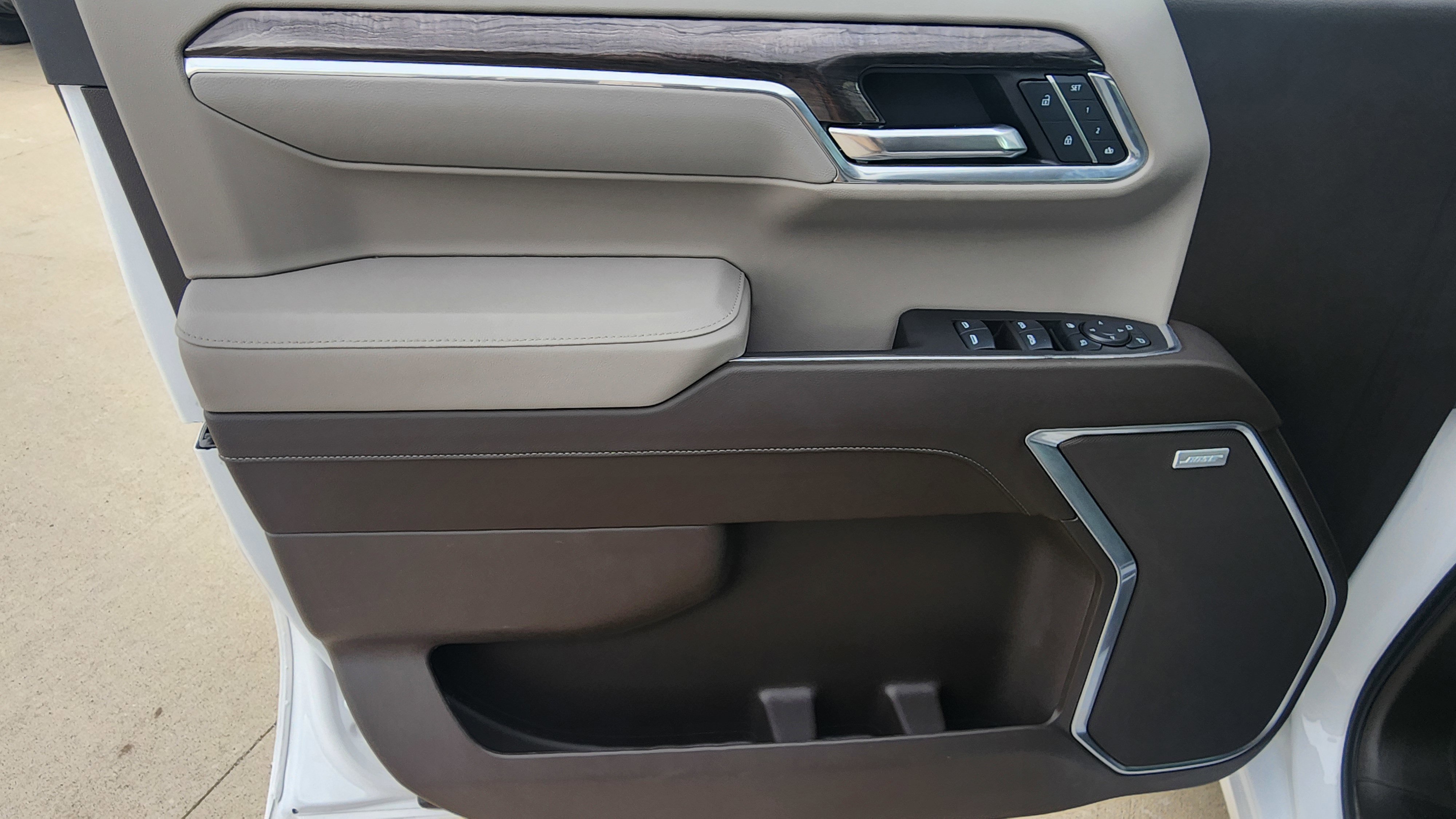 Used 2025 Chevrolet Silverado 1500 LTZ w/ Z71 Off-Road Package image 12