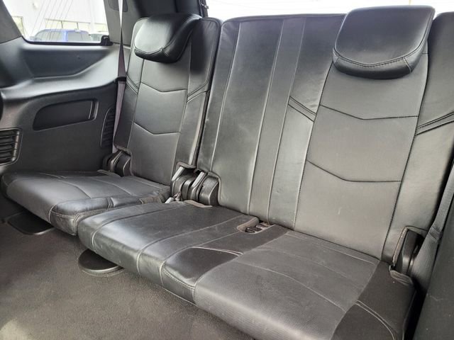 Used 2016 Cadillac Escalade Platinum image 12