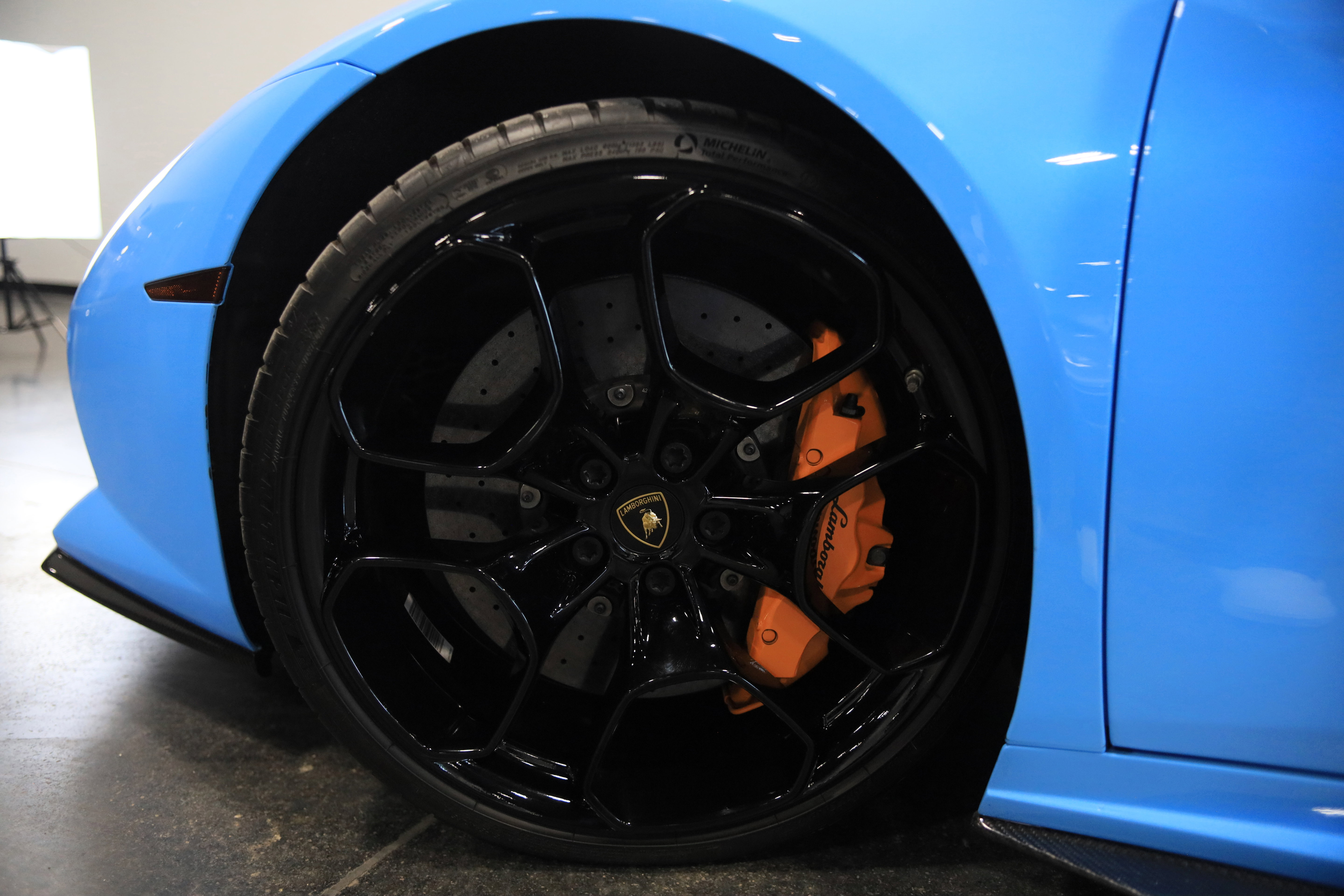 Used 2016 Lamborghini Huracan LP 610-4 image 14