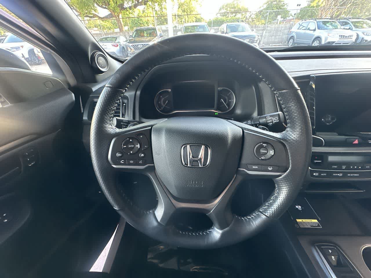 Used 2025 Honda Passport EX-L image 15