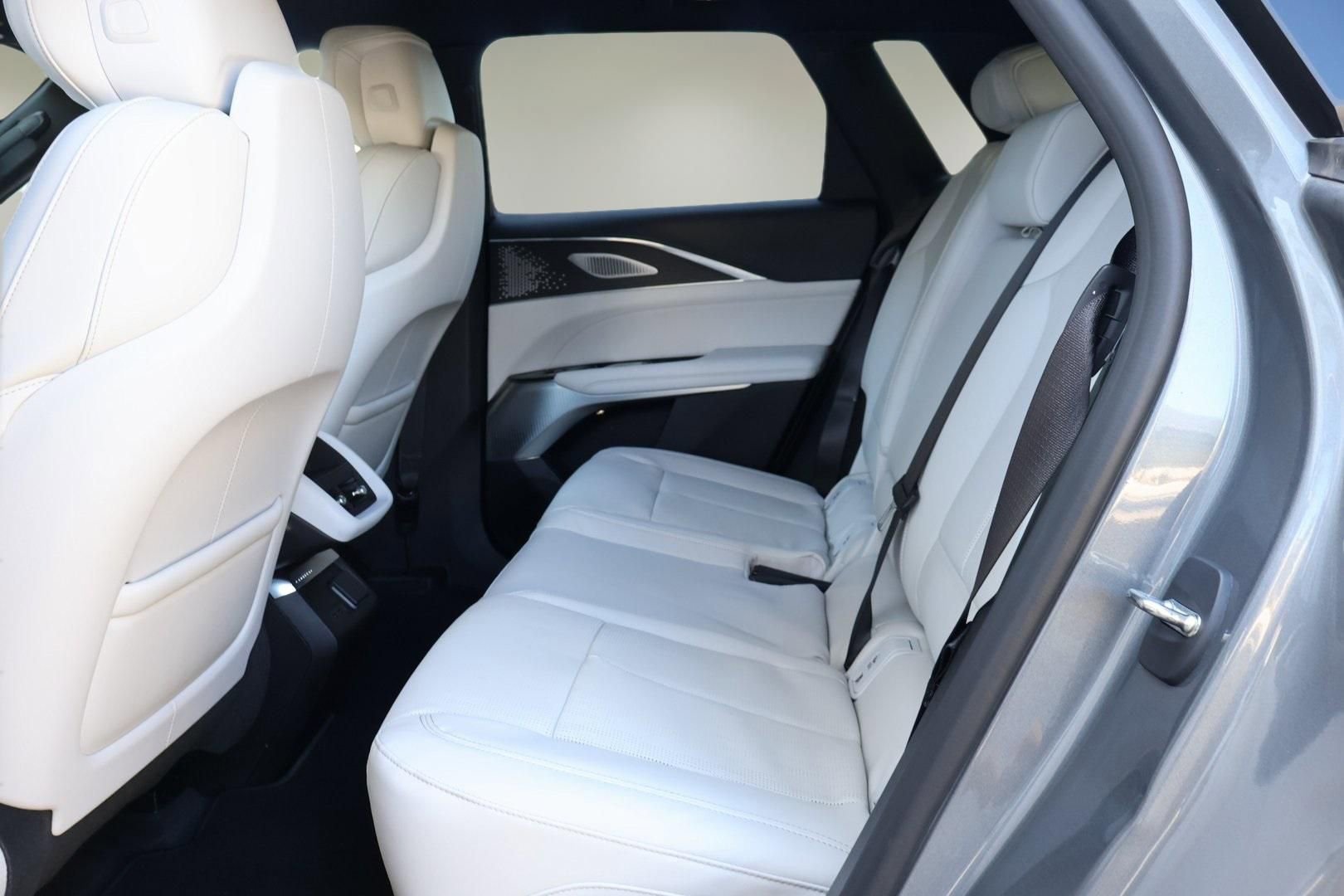 Certified 2023 Cadillac Lyriq 2WD image 12