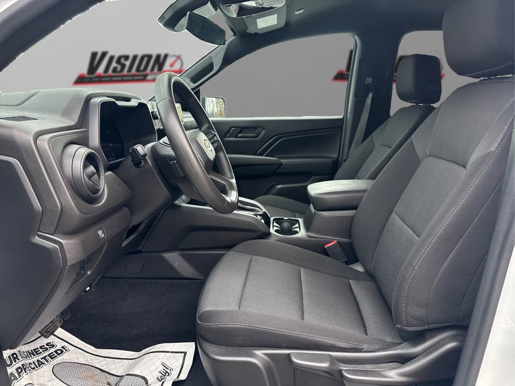 Used 2023 Chevrolet Colorado W/T image 9