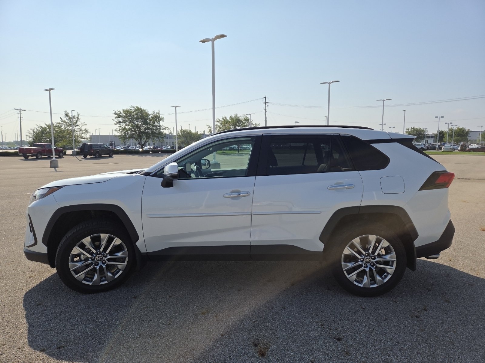 Used 2025 Toyota RAV4 Limited w/ Weather Package AWD/4WD image 14