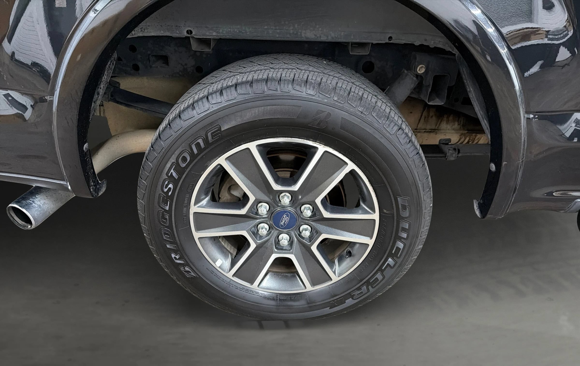 Used 2015 Ford F150 Lariat RWD image 48