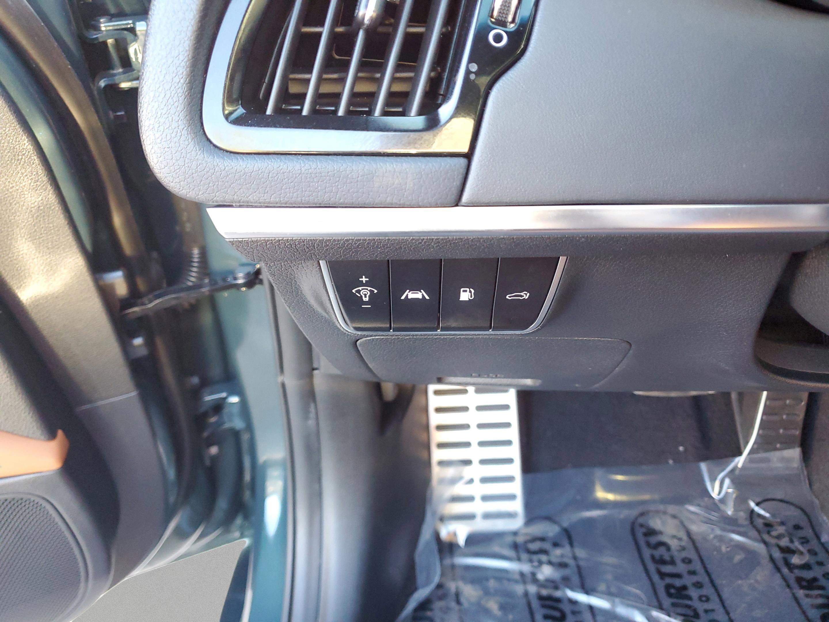 Certified 2023 Kia Stinger GT2 w/ Option Group 020 image 28