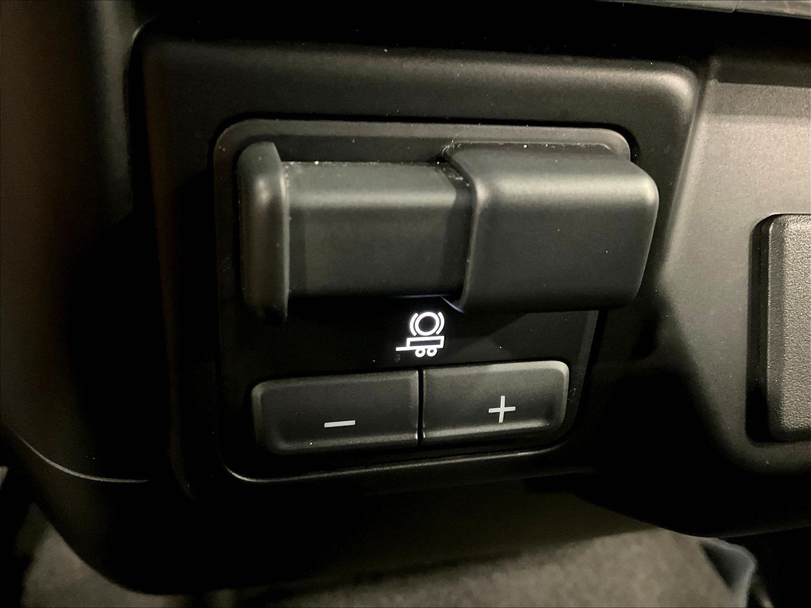 Used 2021 Chevrolet Silverado 1500 LT w/ Bed Protection Package AWD/4WD image 40
