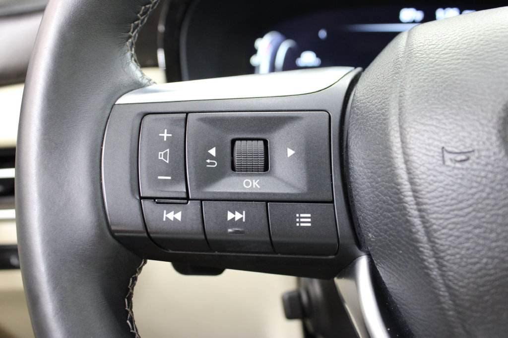 Used 2023 INFINITI QX60 Sensory w/ Vision Package AWD/4WD image 28