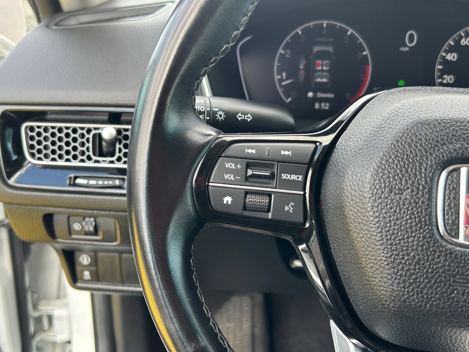 Certified 2023 Honda Civic EX-L image 29