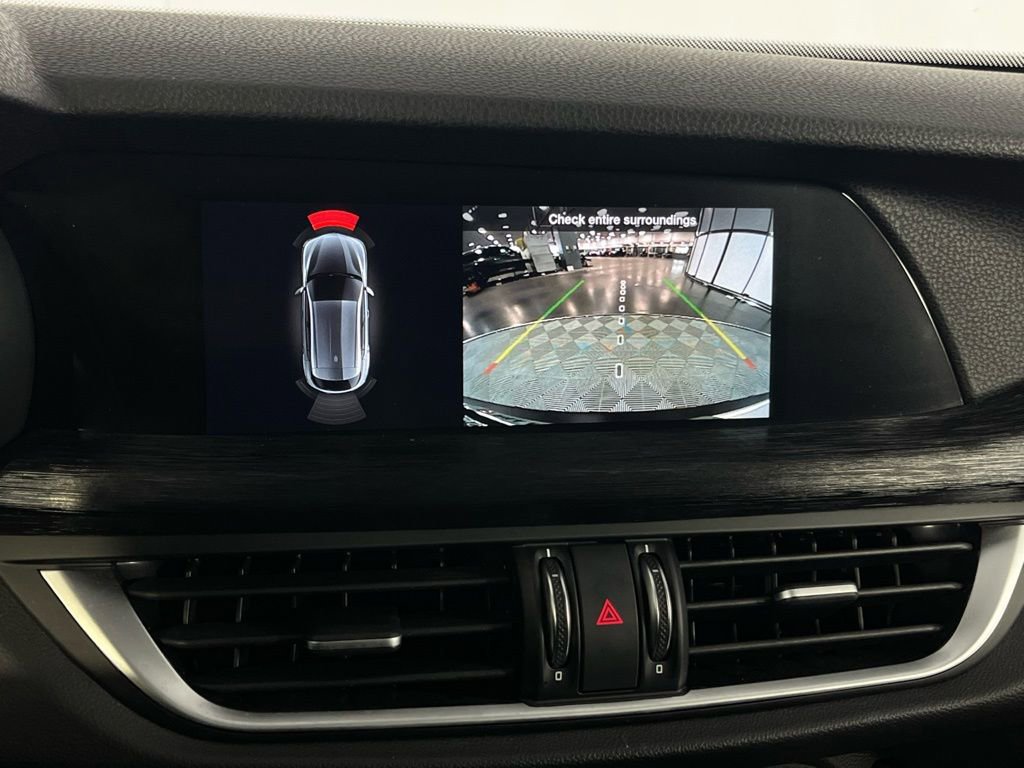 Used 2023 Alfa Romeo Stelvio Sprint image 21