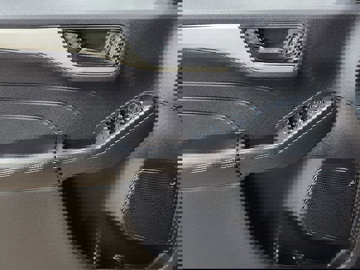 Used 2022 Ford Escape S image 39