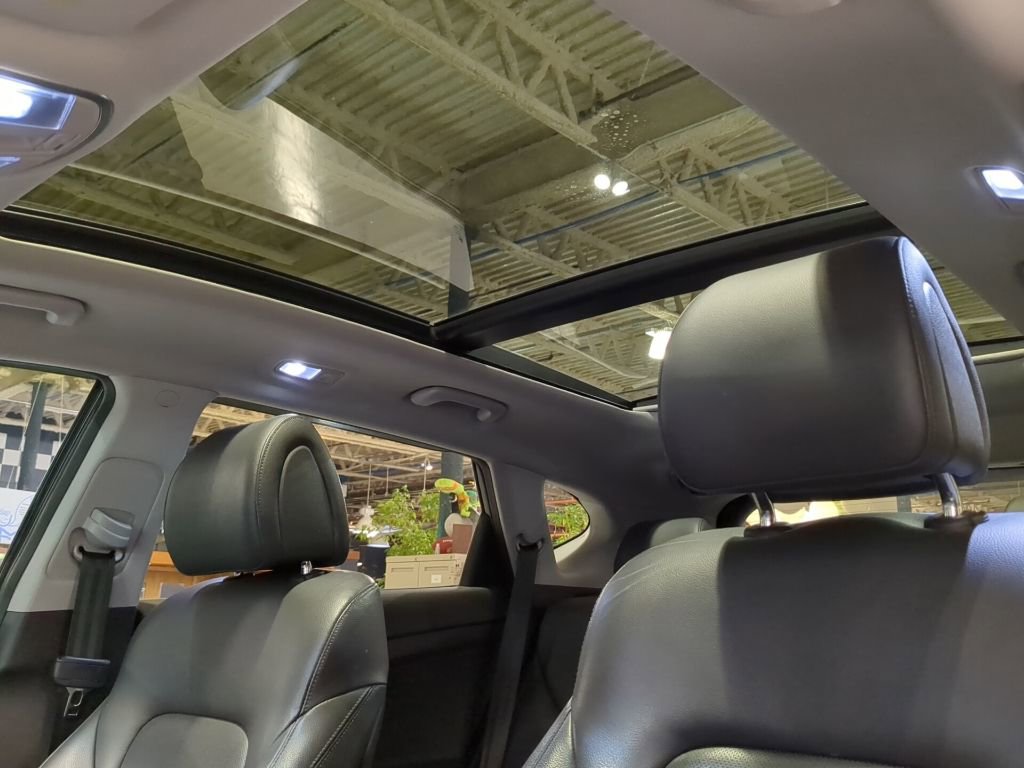 Used 2016 Hyundai Tucson Limited w/ Option Group 03 image 15