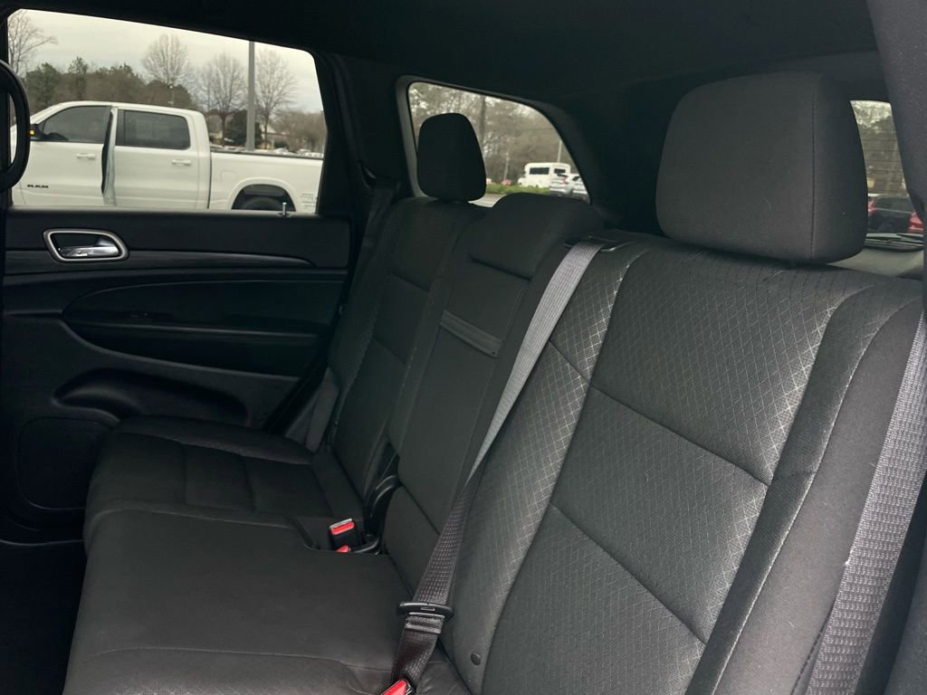 Used 2021 Jeep Grand Cherokee Laredo image 39