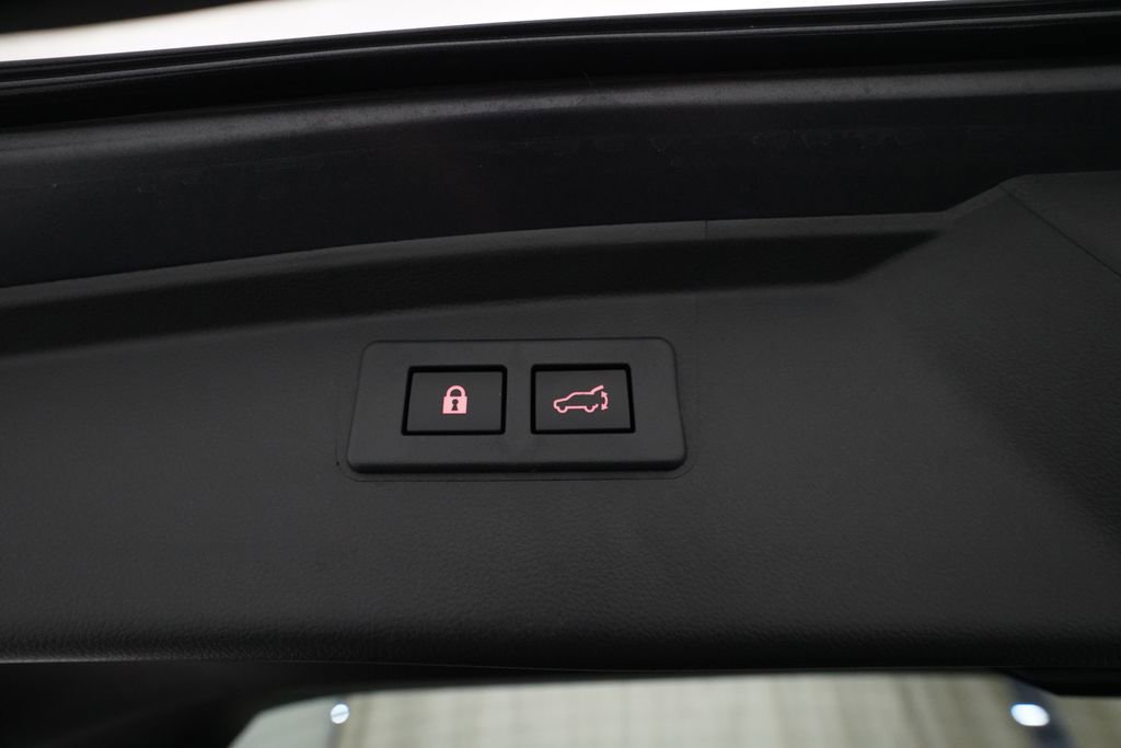 Used 2024 Subaru Outback Premium image 15