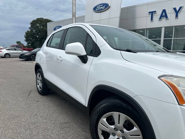Used 2015 Chevrolet Trax LS FWD image 6