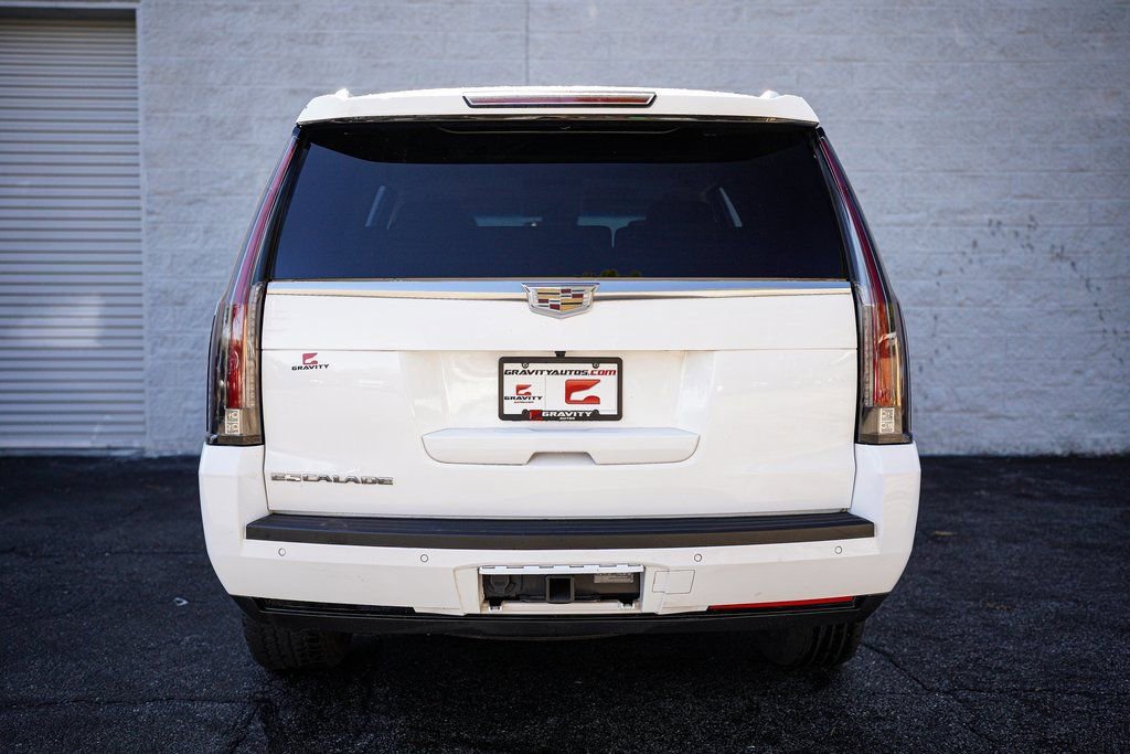 Used 2016 Cadillac Escalade Luxury image 14